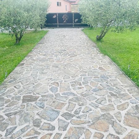 Paradise Villas With Swimming Pool Koper Buitenkant foto